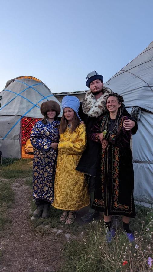 Karakol Yurt Lodge Екстер'єр фото