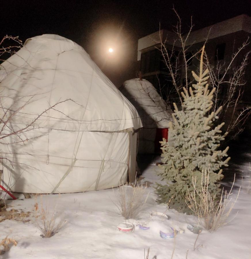Karakol Yurt Lodge Екстер'єр фото