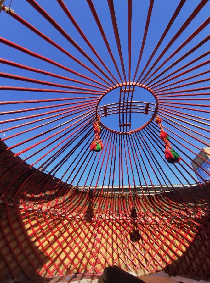 Karakol Yurt Lodge Екстер'єр фото